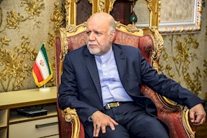 برخی می‌خواهند نفت را زمین بزنند و اگر نفت را زمین بزنند کشور را زمین زده‌اند