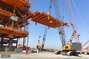 نصب آخرین عرشه سکوی مسکونی فروزان