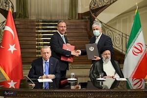 ایران و ترکیه هشت سند و یادداشت تفاهم همکاری امضا کردند