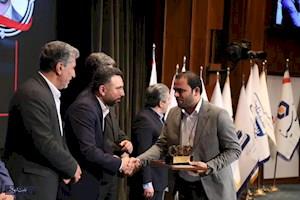 اعطای گواهینامه بین المللى برند سازی و اثر بخشی مسئولیت اجتماعی به مدیر روابط عمومی مخازن سبز